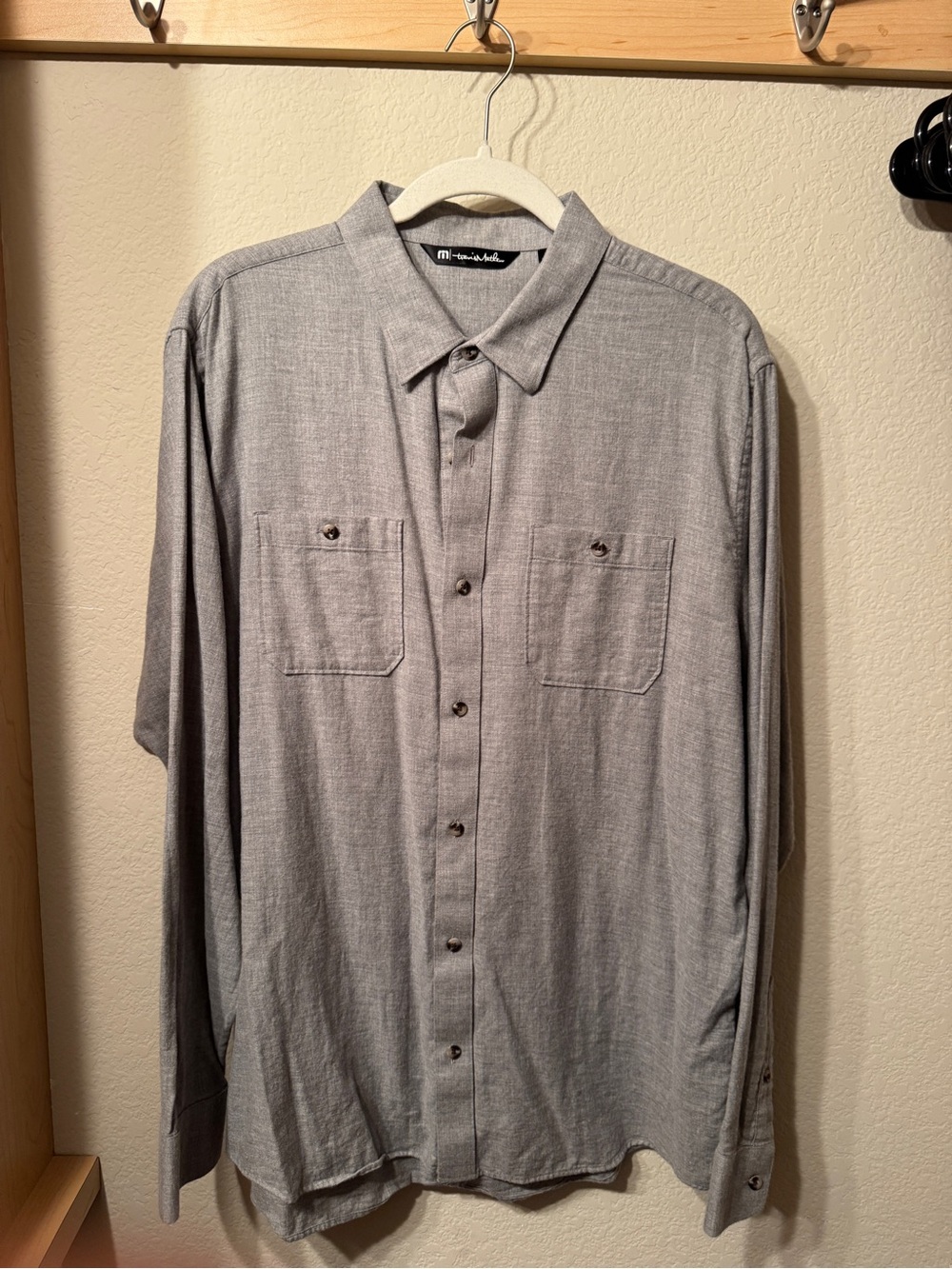 Travis Mathew Gray Long-Sleeve Button-Up, Flannel - Double Front Pocket - Large